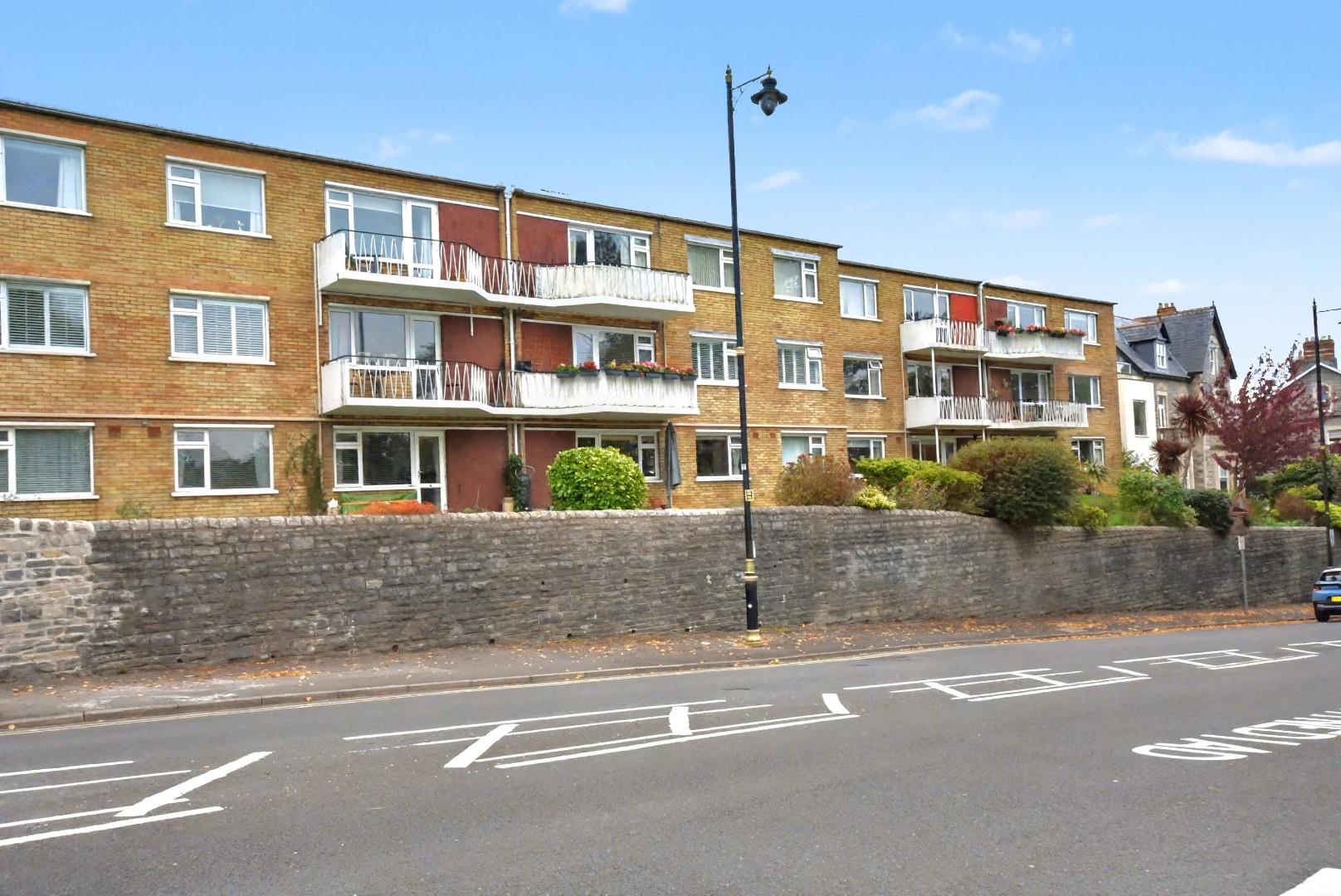 15 Albany Court, Beach Road, Penarth, CF64 1JU